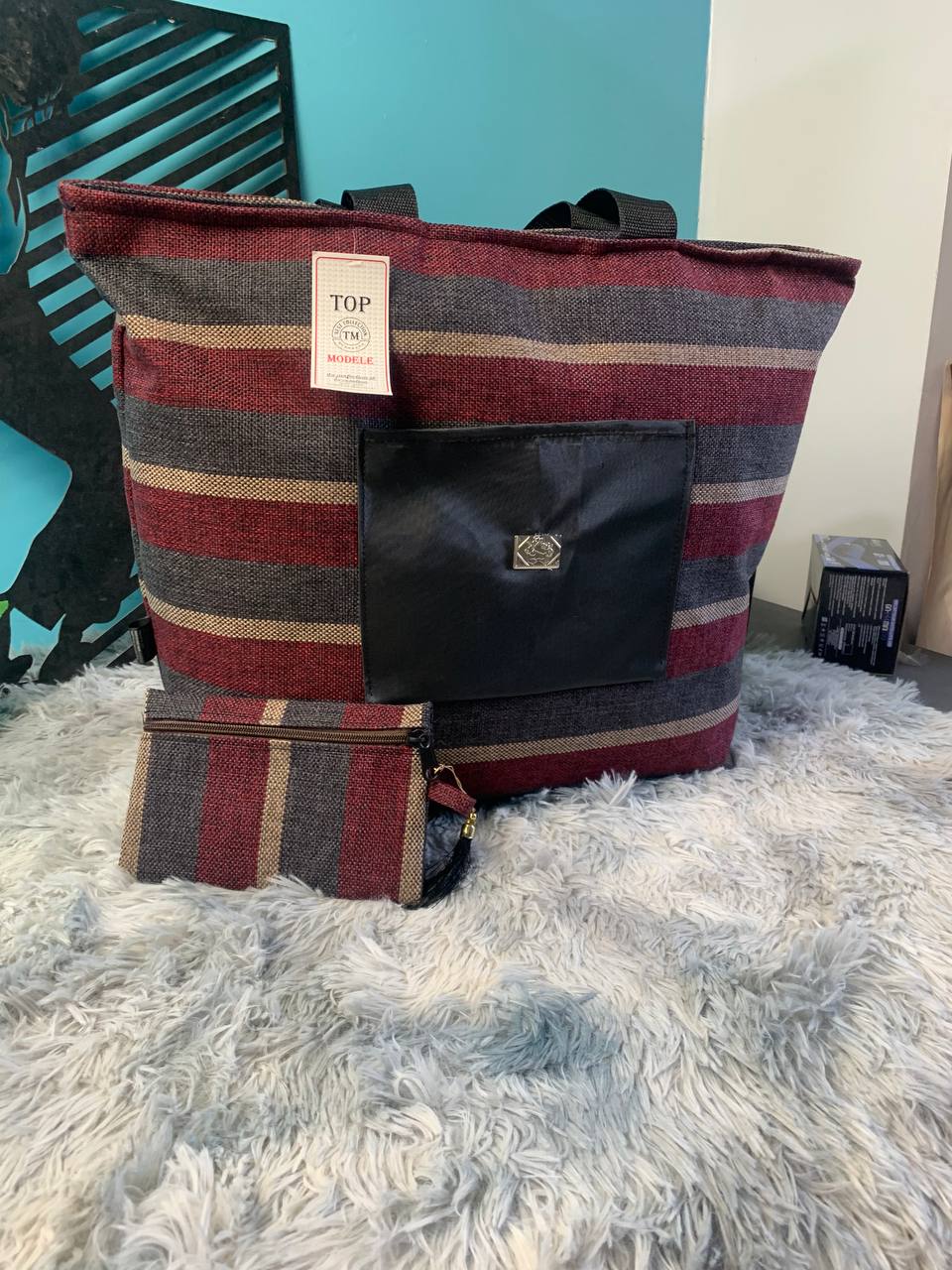Sac à main burberry Grande capacité avec un portefeuille pour femme - Sac à dos et Mode - صورة 13