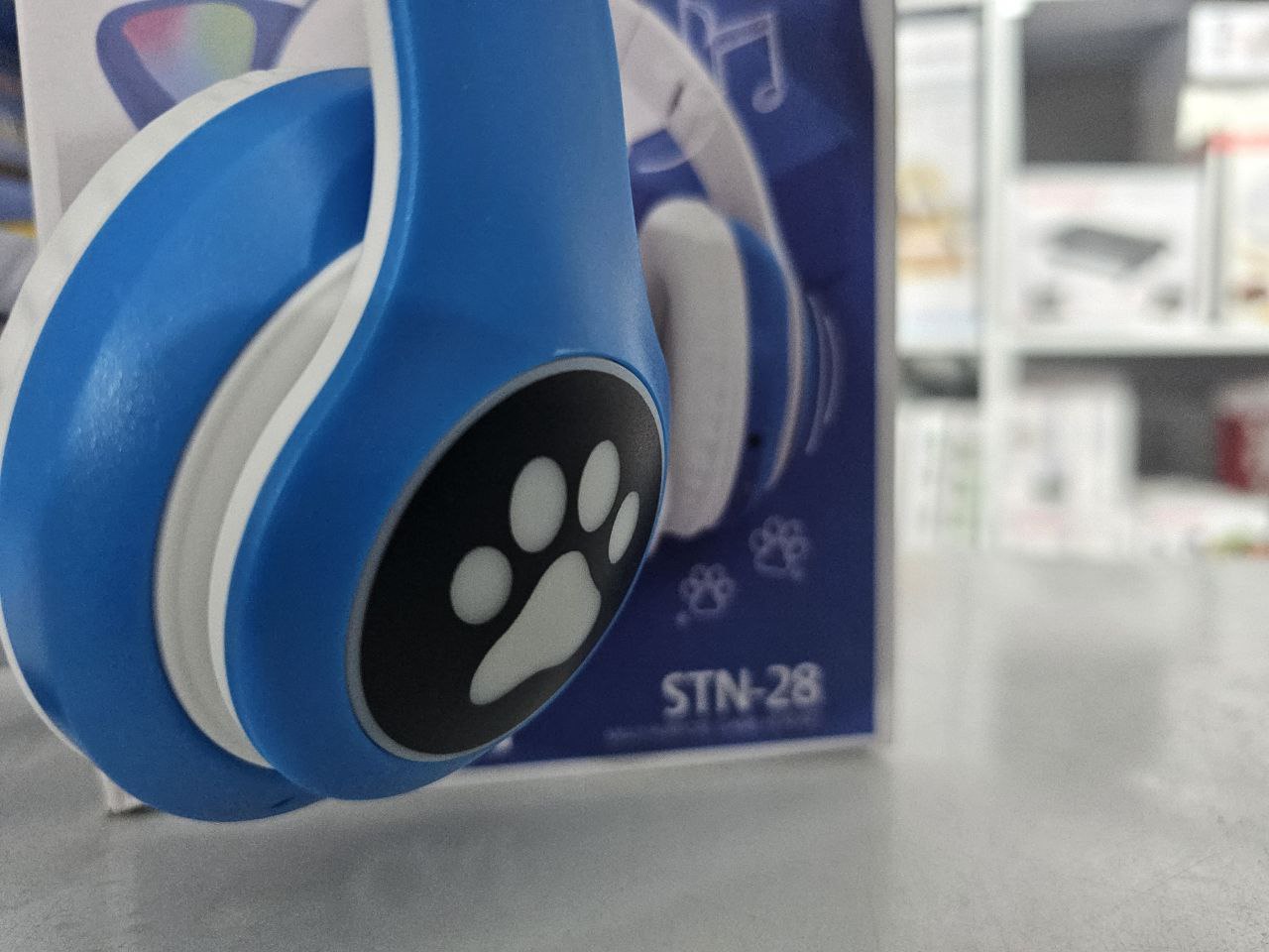 Casque stéréo Bluetooth sans fil oreilles de chat électroluminescents avec support carte TF - Électronique - صورة حقيقية 8