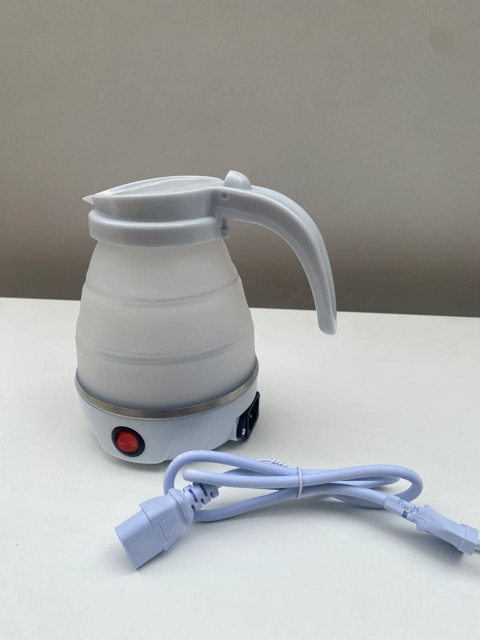 Bouilloire électrique pliable, portable et pliable de voyage – 600 ml - Maison - صورة حقيقية 8