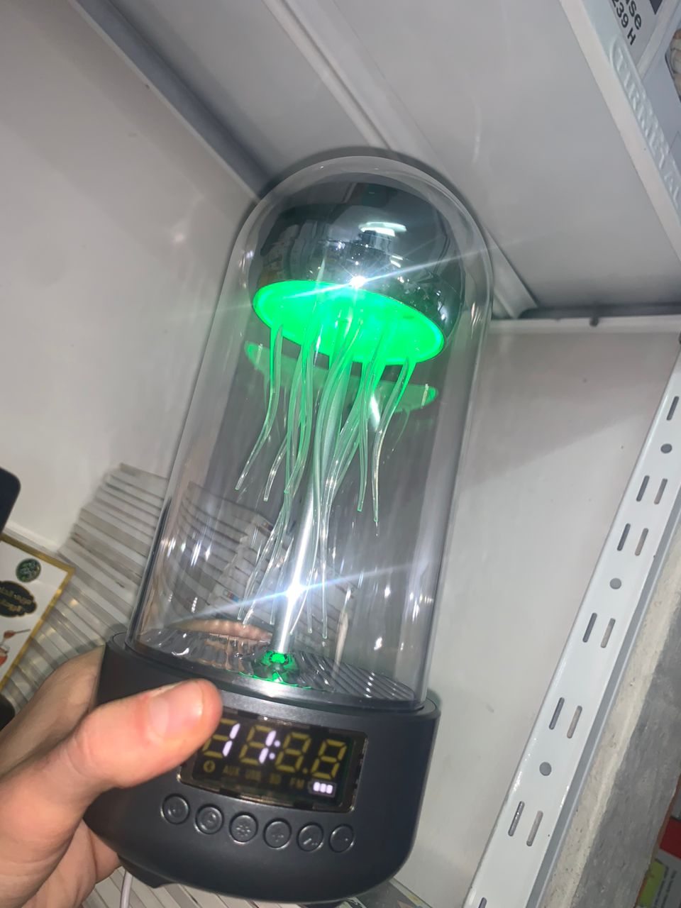 Haut-parleur Bluetooth Méduse, Aquarium avec lumière d'ambiance 7 couleurs - Électronique - صورة 8