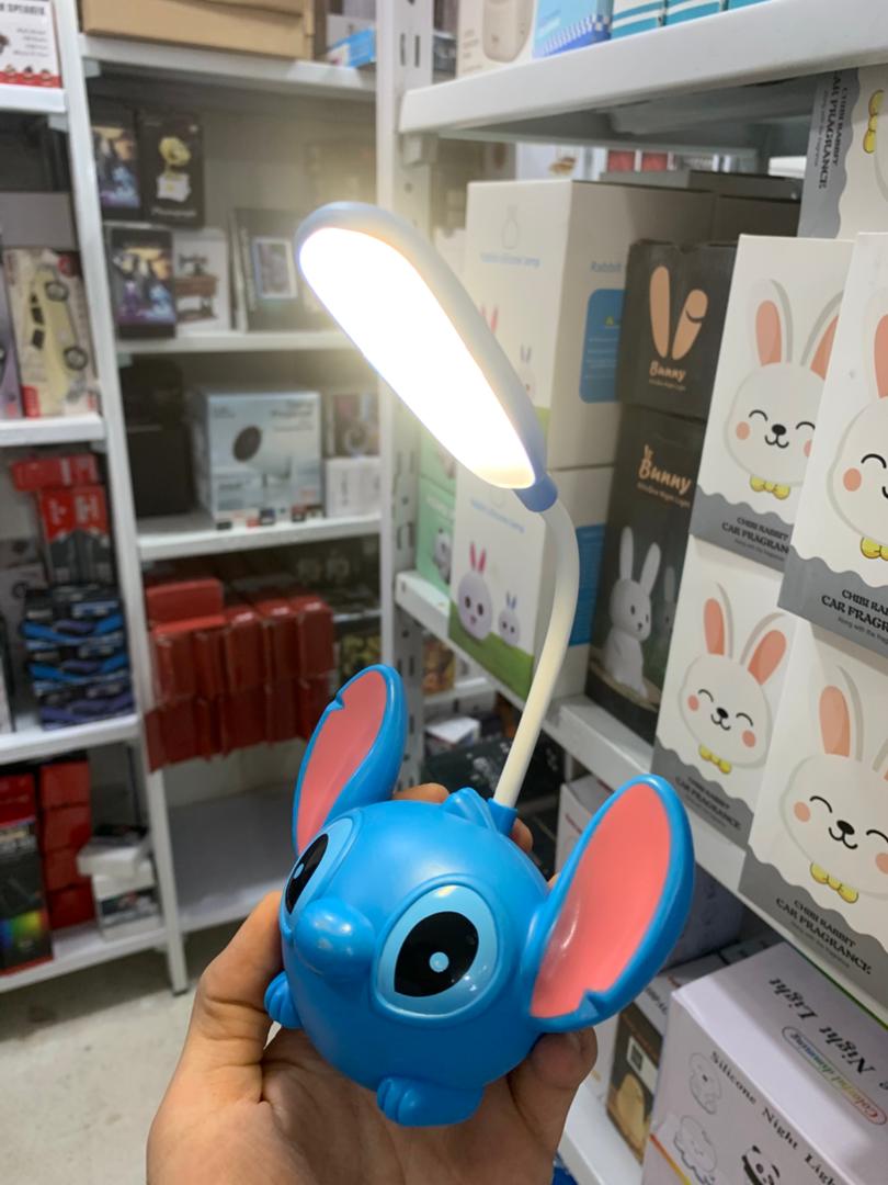 Stitch Lampe de Bureau et Veilleuse Ambiante pour Enfants avec Taille-crayon - Divers - صورة حقيقية 7