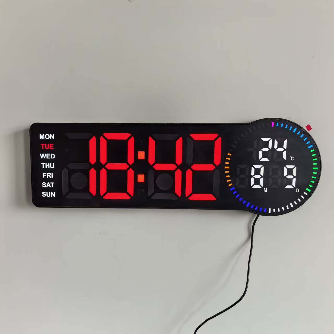 Horloge Murale Numérique LED RGB avec Télécommande et Calendrier 6688 - ساعة حائط رقمية ذكية إضاءة مع منبه ودرجة حرارة - Électronique - صورة 7