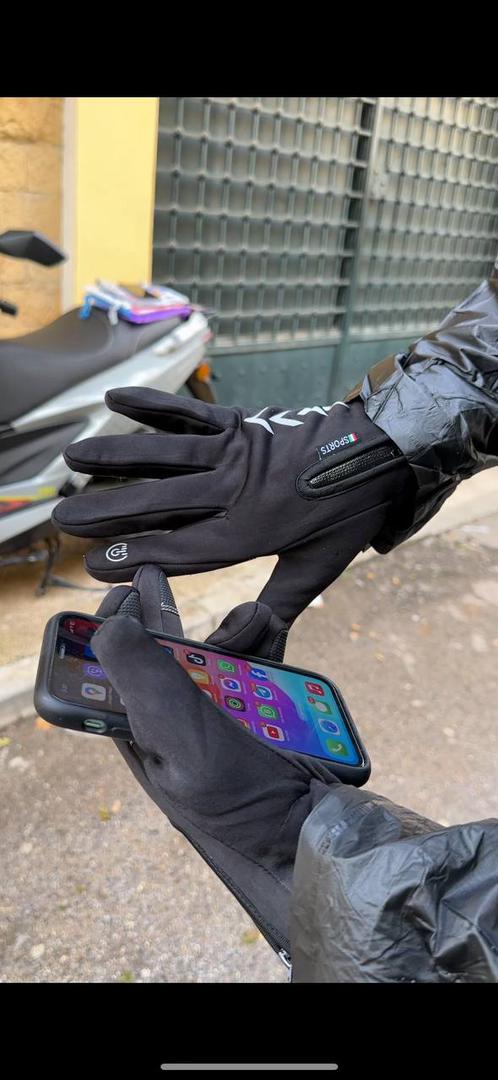 Pack Hiver Manteau imperméable à capuche et Gants Thermiques Chaudes - Accessoires Auto/Moto - صورة حقيقية 4