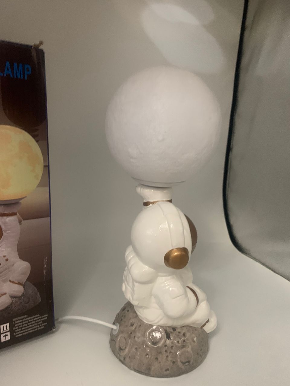 Veilleuse Astronaute et Lampe de Table en Céramique - Décoration - صورة 9