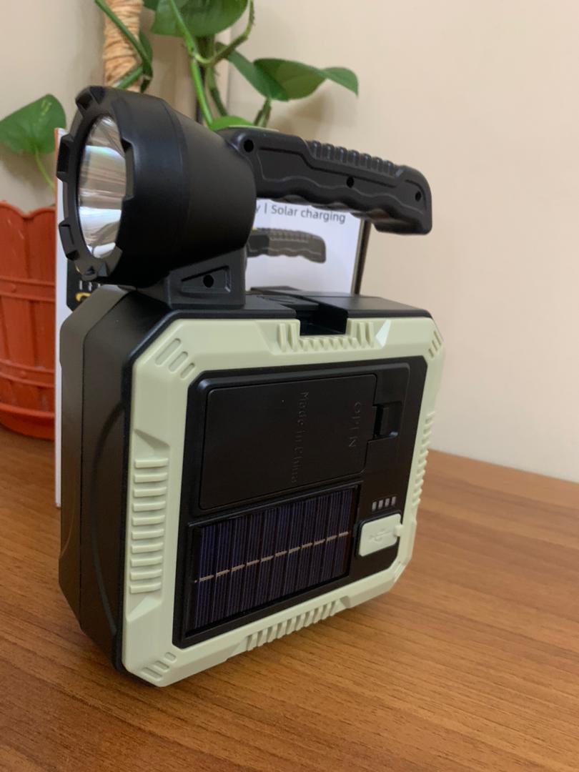 Lampe Solaire Portable Avec Kit de Tournevis et Outils - Outillage et Bricolage - صورة حقيقية 8