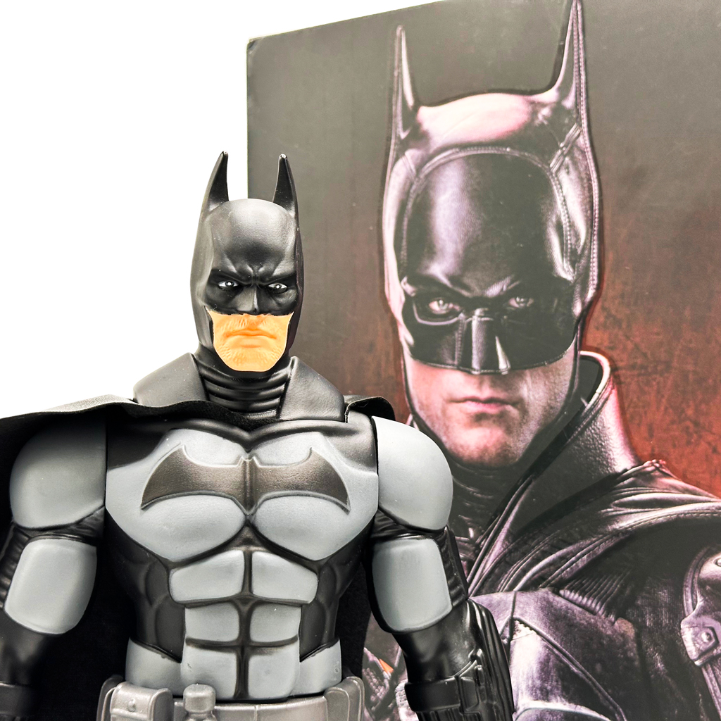 Figurine Géante Batman 30 cm en PVC Le Chevalier Noir à Collectionner - Jouet & Gaming - صورة 2