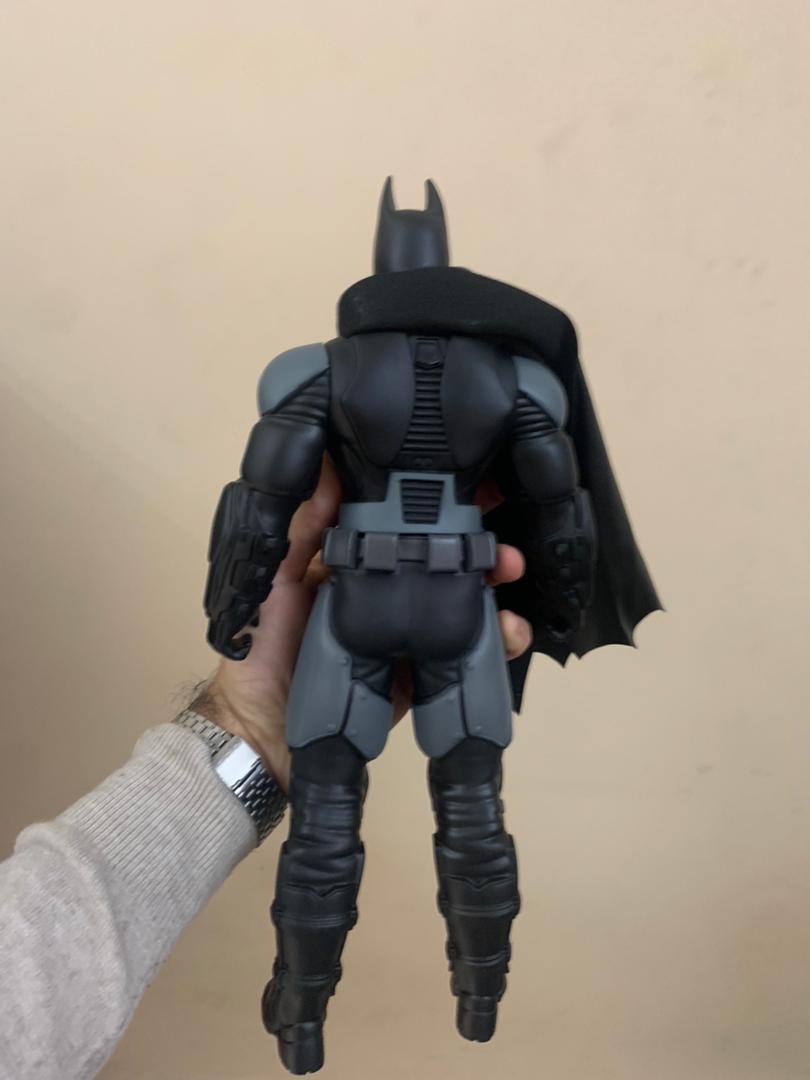 Figurine Géante Batman 30 cm en PVC Le Chevalier Noir à Collectionner - Jouet & Gaming - صورة 9