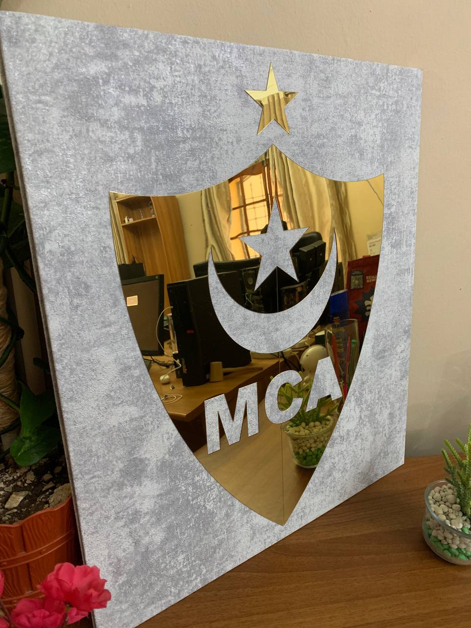 Cadre en Acrylique Effet Gold Miroir Motif Club MCA - Décoration - صورة حقيقية 6