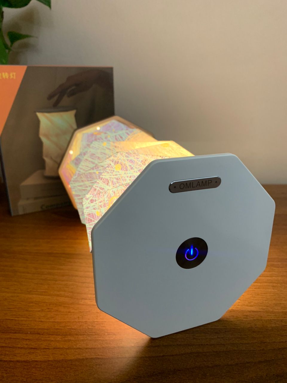 Lampe de lecture rotative portable en bois et papier Rechargeable à LED - Électronique - صورة حقيقية 8