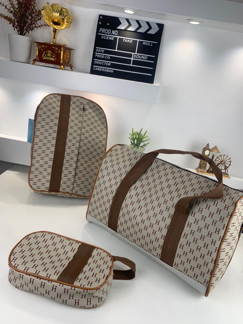 Pack 3Pcs Cabas Sac a Dos et Pochette en Tissue Imperméable Beige - Sac à dos et Mode - صورة حقيقية 7