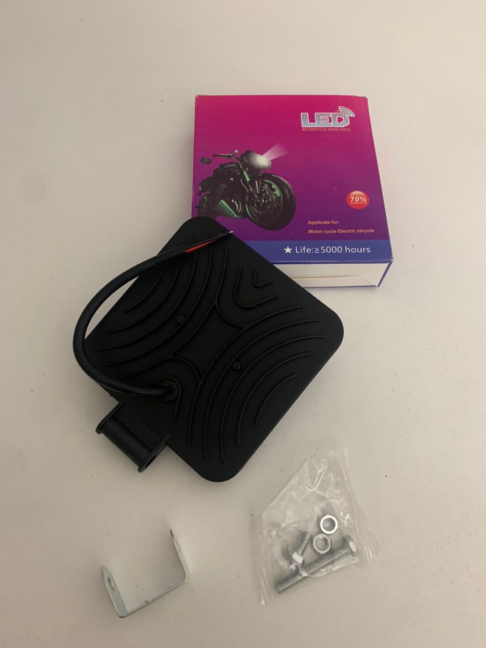 Phare de Travail LED 12V-24V en Aluminium pour Véhicules – مصابيح أمامية LED للألمنيوم 12 – 24 فولت لللمركبات - Accessoires Auto/Moto - صورة 9