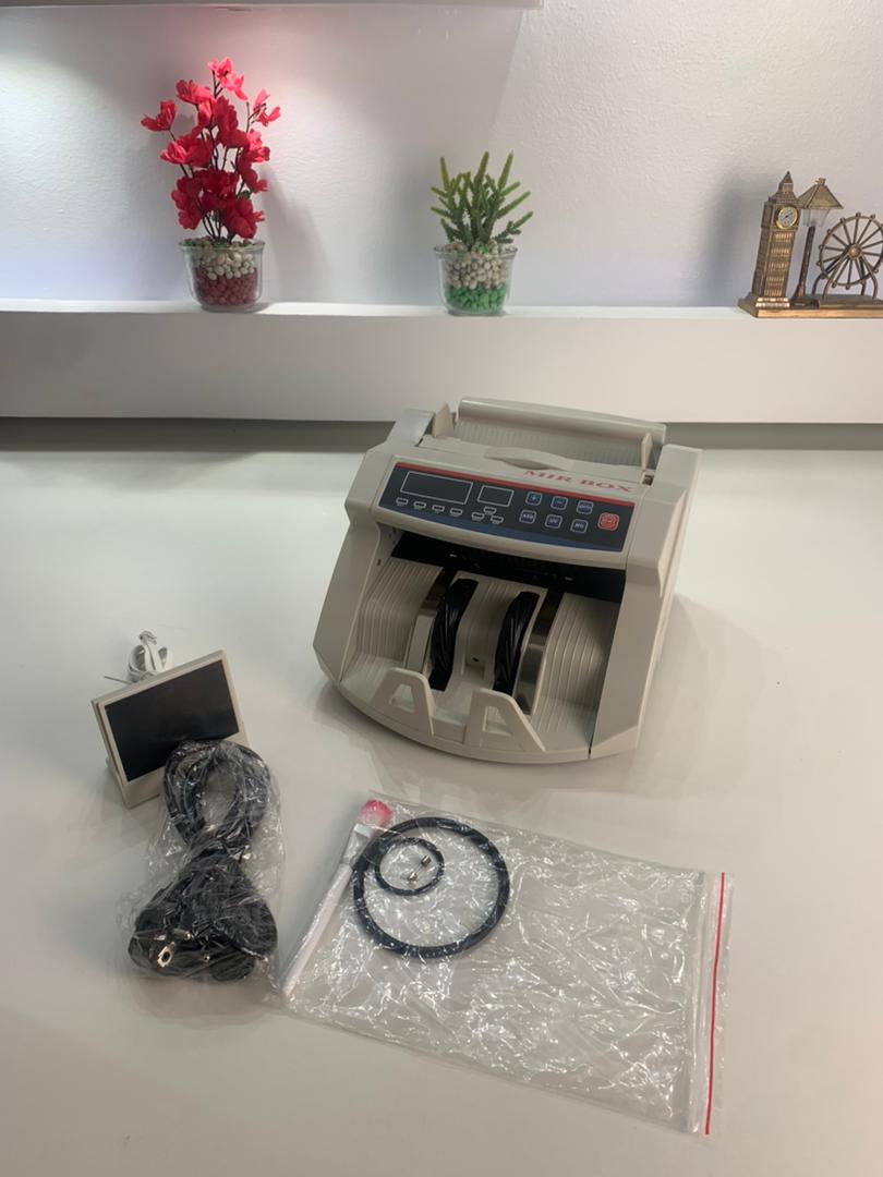 Compteuse Automatique de Billets avec Détection UV – آلة عد النقود الأوتوماتيكية مع كشف الأشعة فوق البنفسجية - Outillage et Bricolage - صورة حقيقية 8