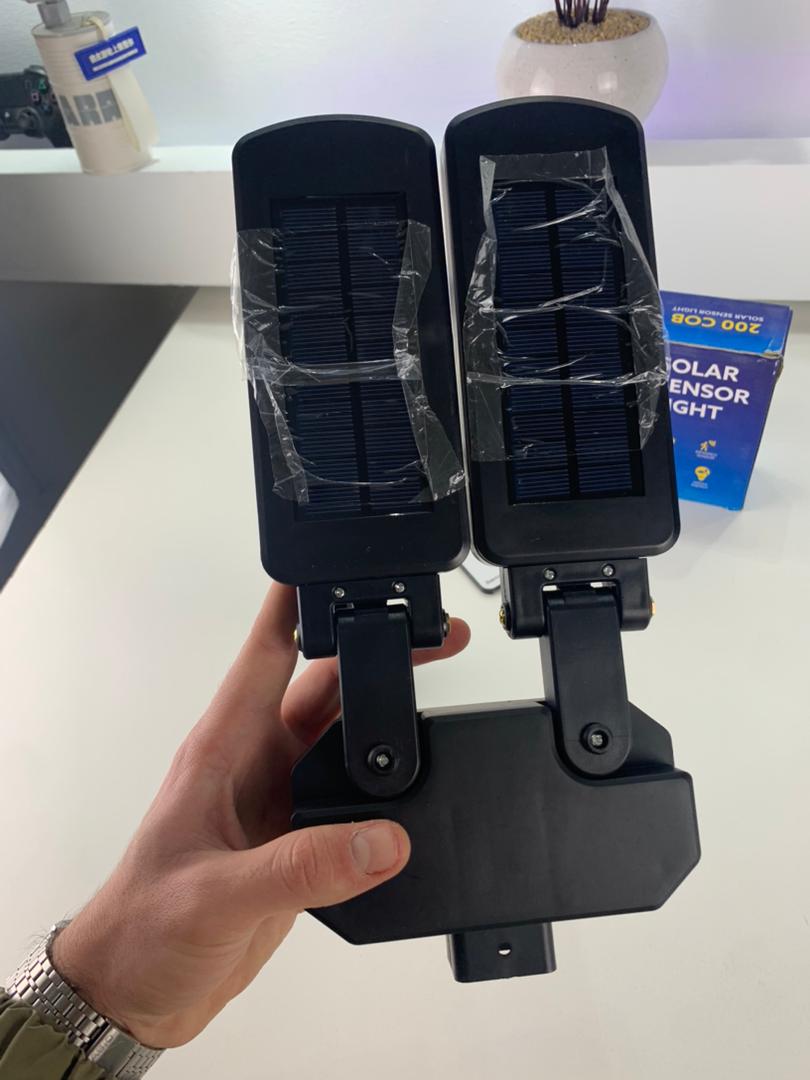 Lampadaires solaires d'extérieur 200 LED avec télécommande et détecteur de mouvement - مصباح بالطاقة الشمسية - Électronique - صورة 11