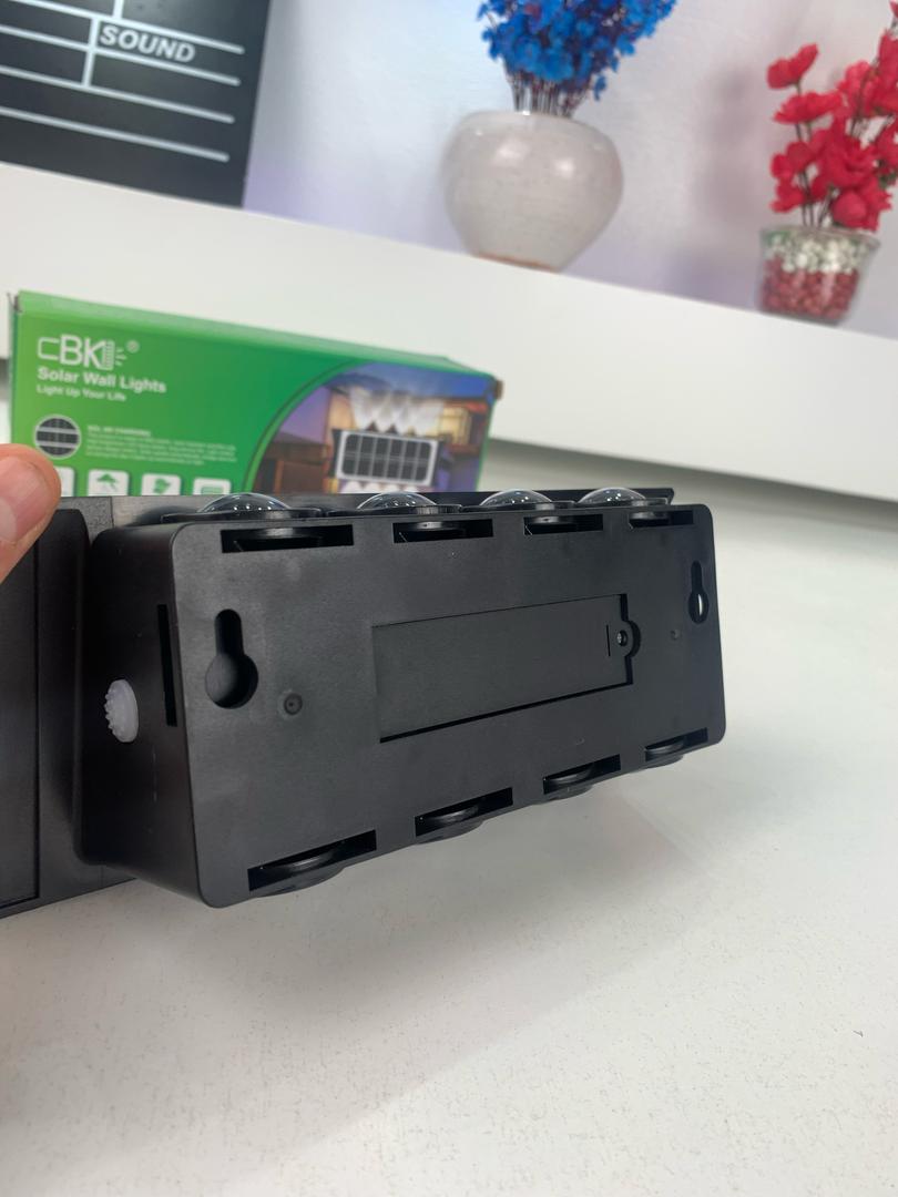 Projecteur Solaire Étanche IP65 pour Jardin et Terrasse - ضوء جداري خارجي يعمل بالطاقة الشمسية مقاوم للماء - Électronique - صورة حقيقية 9
