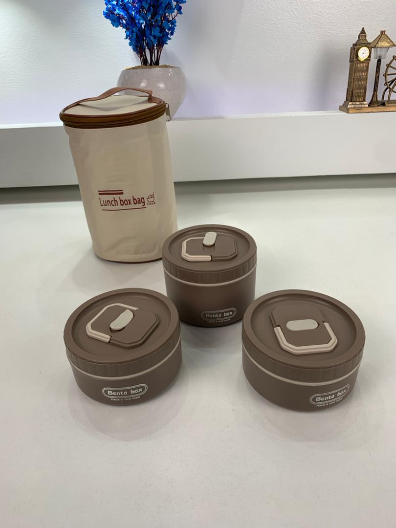 Lunch Box 3 étage avec Sac Isotherme Isolant – حافظة طعام حرارية 3 طبقات قابلة للاستخدام في الميكروويف - Cuisine - صورة حقيقية 7
