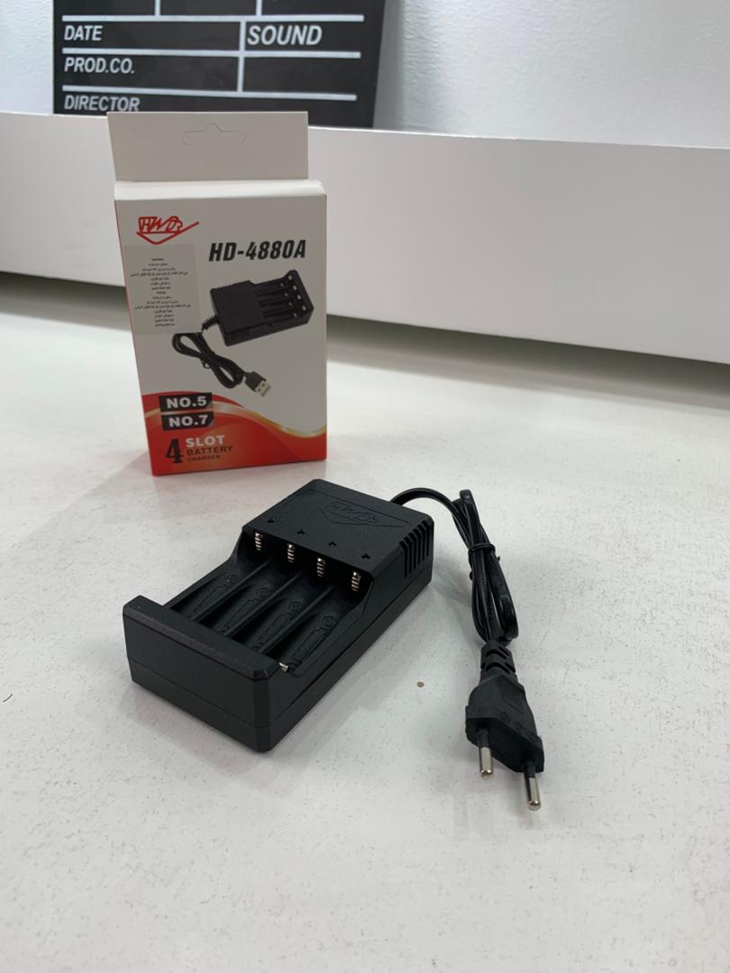 Chargeur de batterie pour piles AAA/AAA 1.2 V – شاحن بطاريات - Électronique - صورة 5