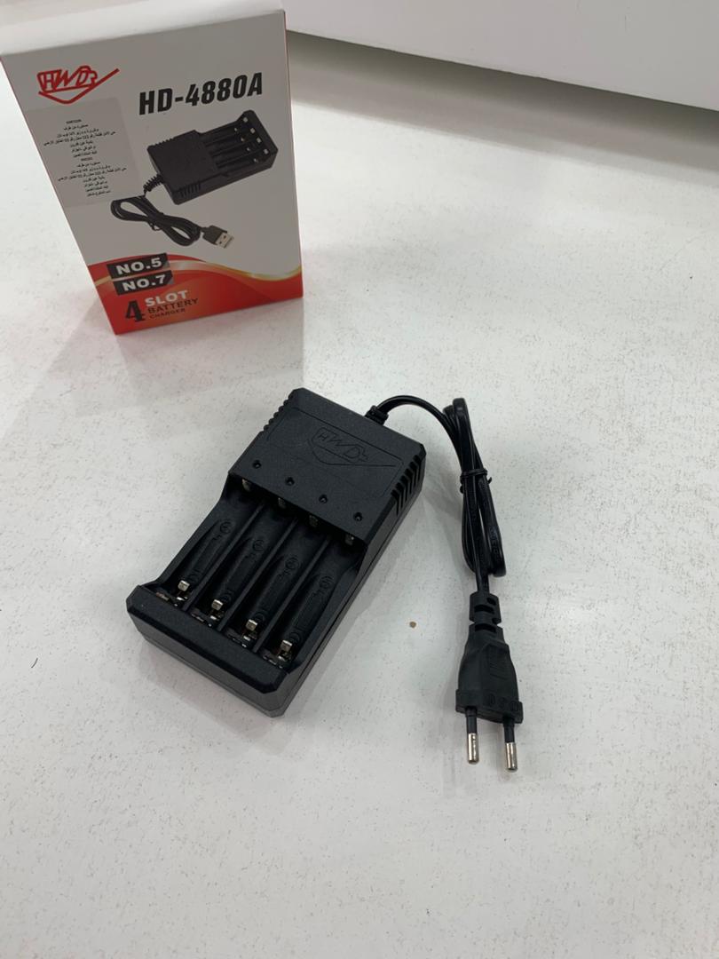 Chargeur de batterie pour piles AAA/AAA 1.2 V – شاحن بطاريات - Électronique - صورة 6