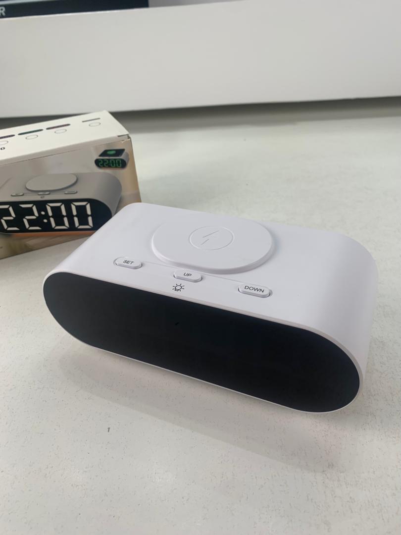 Horloge numérique LED et Chargeur Sans Fil GH9000 – ساعة منبه وشاحن لاسلكي - Électronique - صورة 9