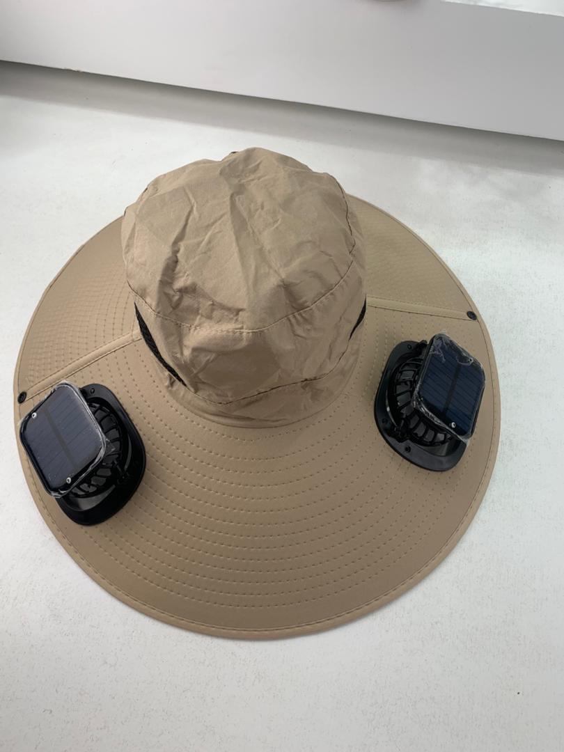 Chapeau de soleil à large bord avec double ventilateur – قبعة للحماية من الشمس مع مروحات - Vacance & Loisir - صورة حقيقية 9