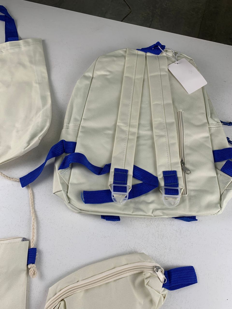 Ensemble de sacs d’école Kawai pour adolescents 4Pcs Lapin X Blanc – محفظة 4 قطع كاواي أبيض - Sac à dos et Mode - صورة حقيقية 6