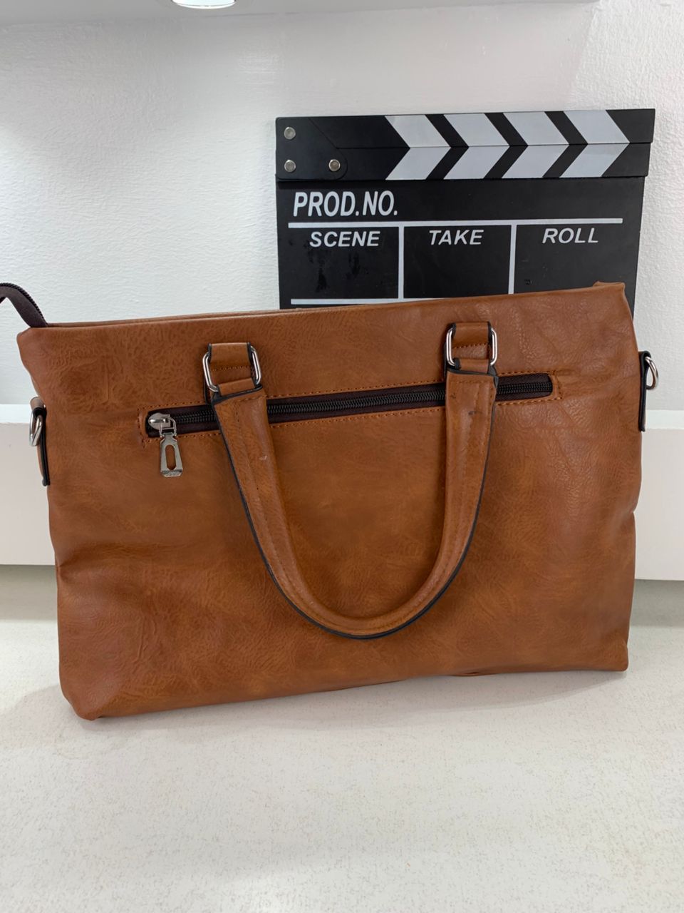 Cartable Homme en Simili Cuir Design Élégant Jeep 180551-12 Marron Clair – حقيبة جلدية لون بني فاتح - Sac à dos et Mode - صورة حقيقية 4