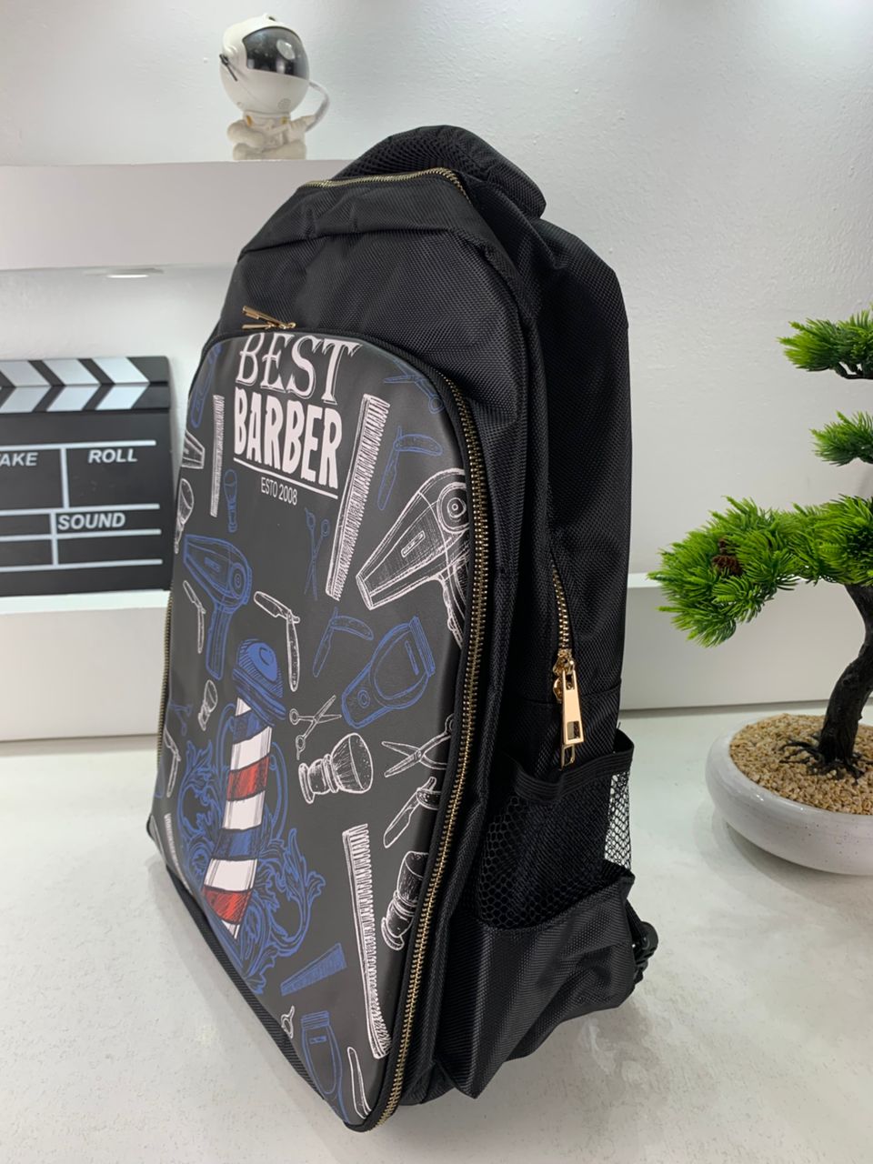 Sac à dos Coiffeur avec des Support pour Tondeuses et Outils Professionnels – حقيبة اغراض الحلاق - Divers - صورة 9