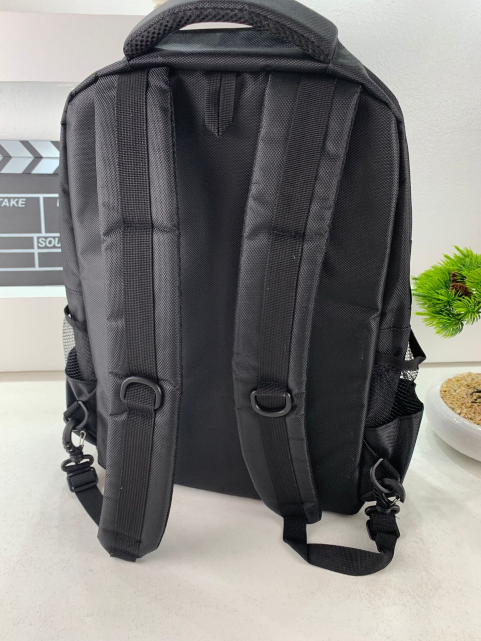 Sac à dos Coiffeur avec des Support pour Tondeuses et Outils Professionnels – حقيبة اغراض الحلاق - Divers - صورة 10
