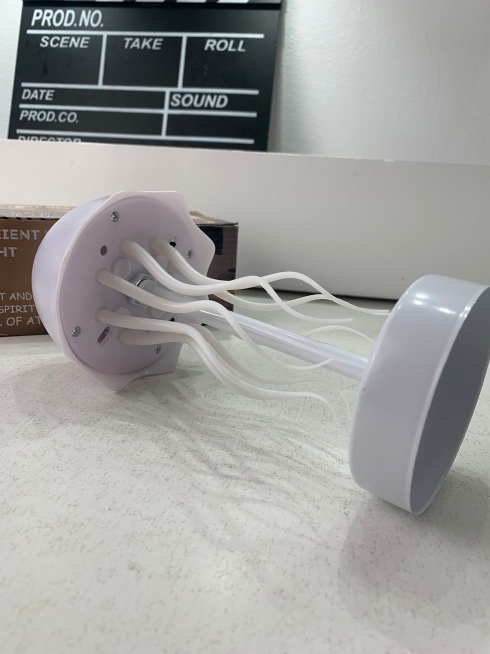 Lampe méduse RVB rechargeable avec capteur tactile et pieds dansants – مصباح ديكور على شكل قنديل - Décoration - صورة حقيقية 10