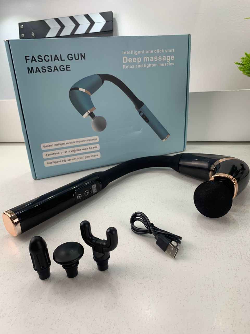 Pistolet de massage poignée allongée avec 4 têtes, 3 modes et 6 niveaux – جهاز تدليك الجسم - Soins et Beauté - صورة 8