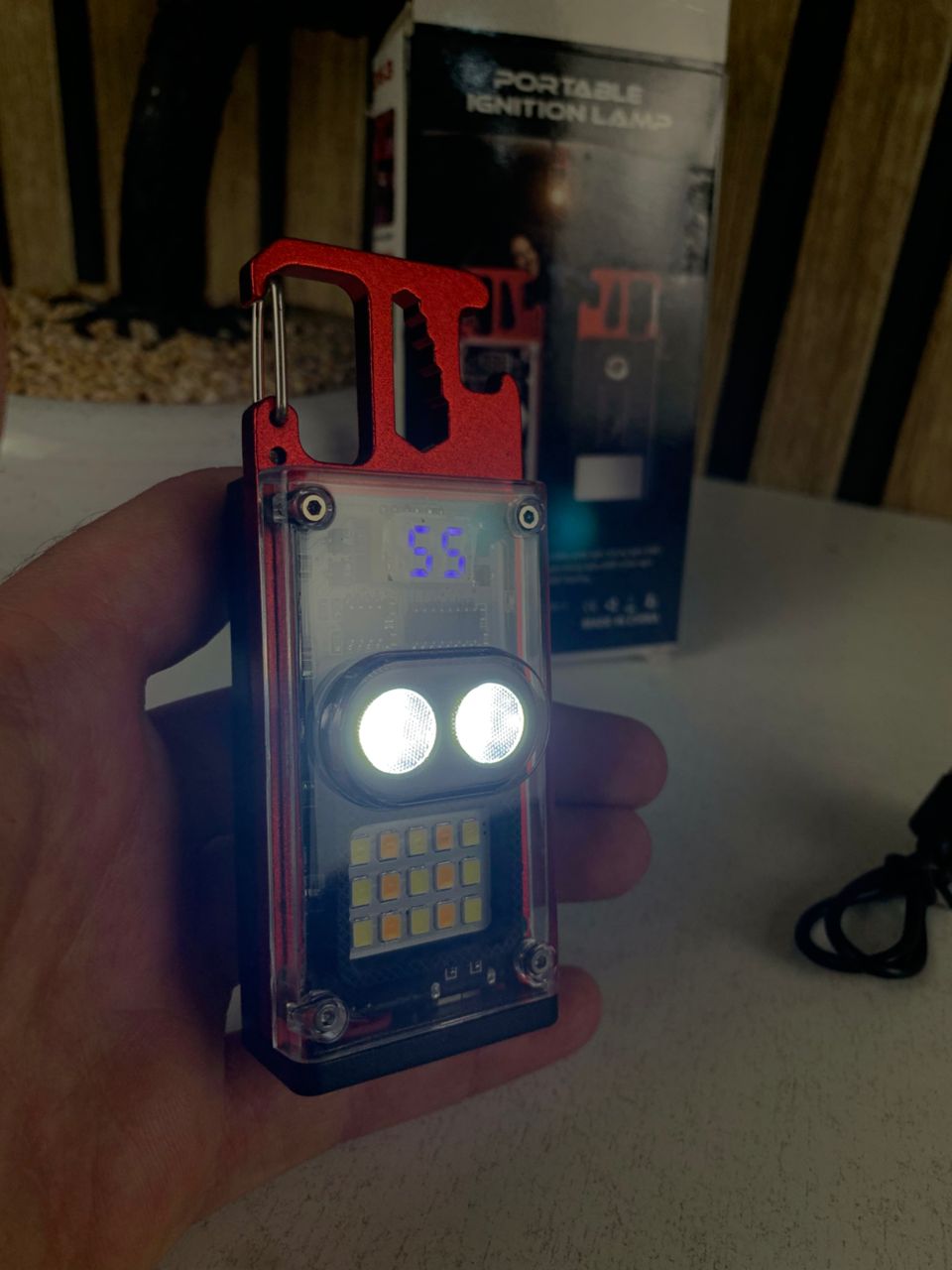 Lampe de poche COB 1000 lumens multifonction avec 6 modes d’éclairage – مصباح متعدد الوظائف - Camping et Randonnée - صورة حقيقية 12