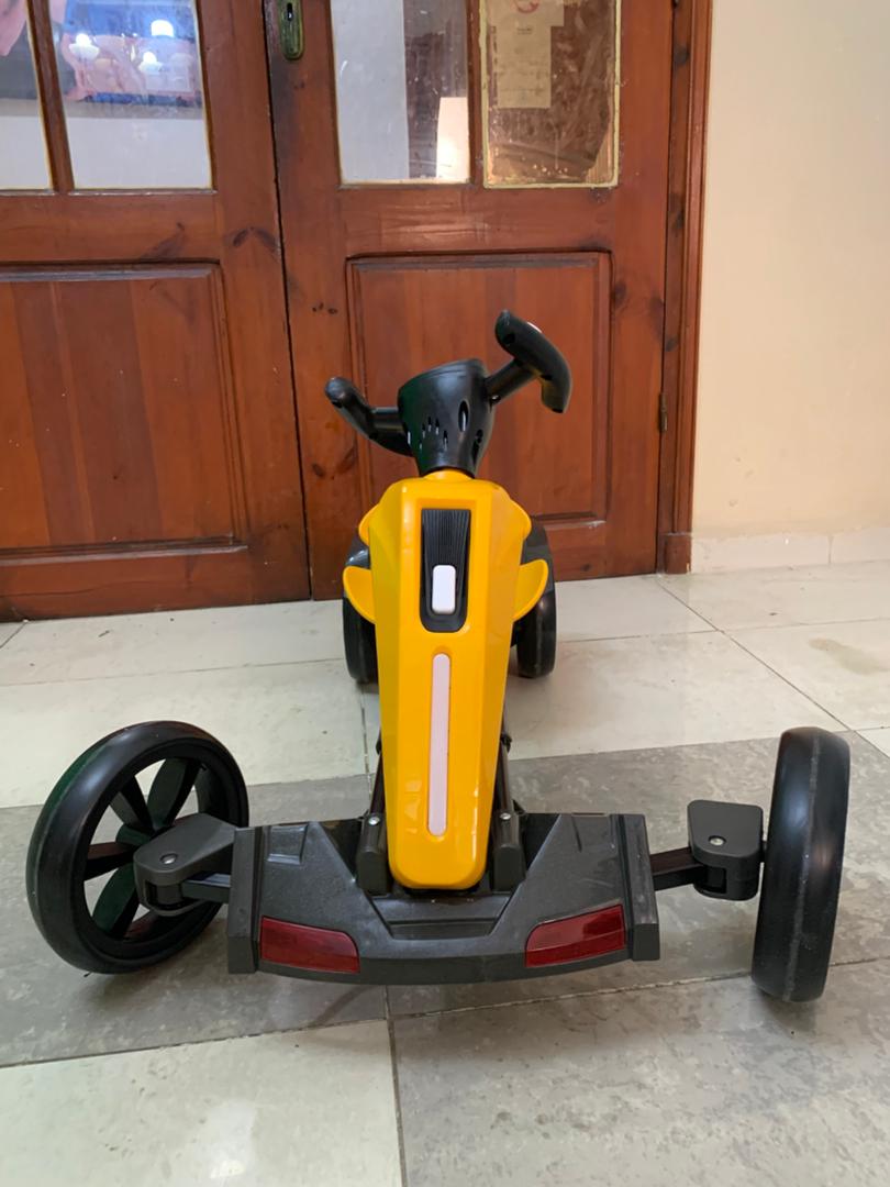 Voiture karting électrique pliable 12V pour enfants avec marche arrière – سيارة سباق كهربائية للأطفال - Jouet & Gaming - صورة حقيقية 7