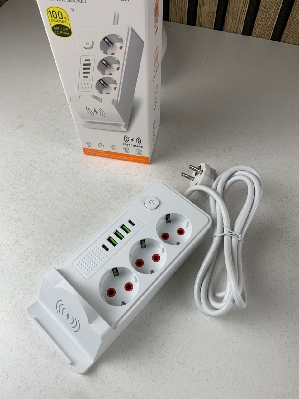 Multiprise 3 SOCKET 2500W avec USB, Type-C et chargement sans fil – مقبس طاقة وشاحن لاسلكي - Outillage et Bricolage - صورة حقيقية 7