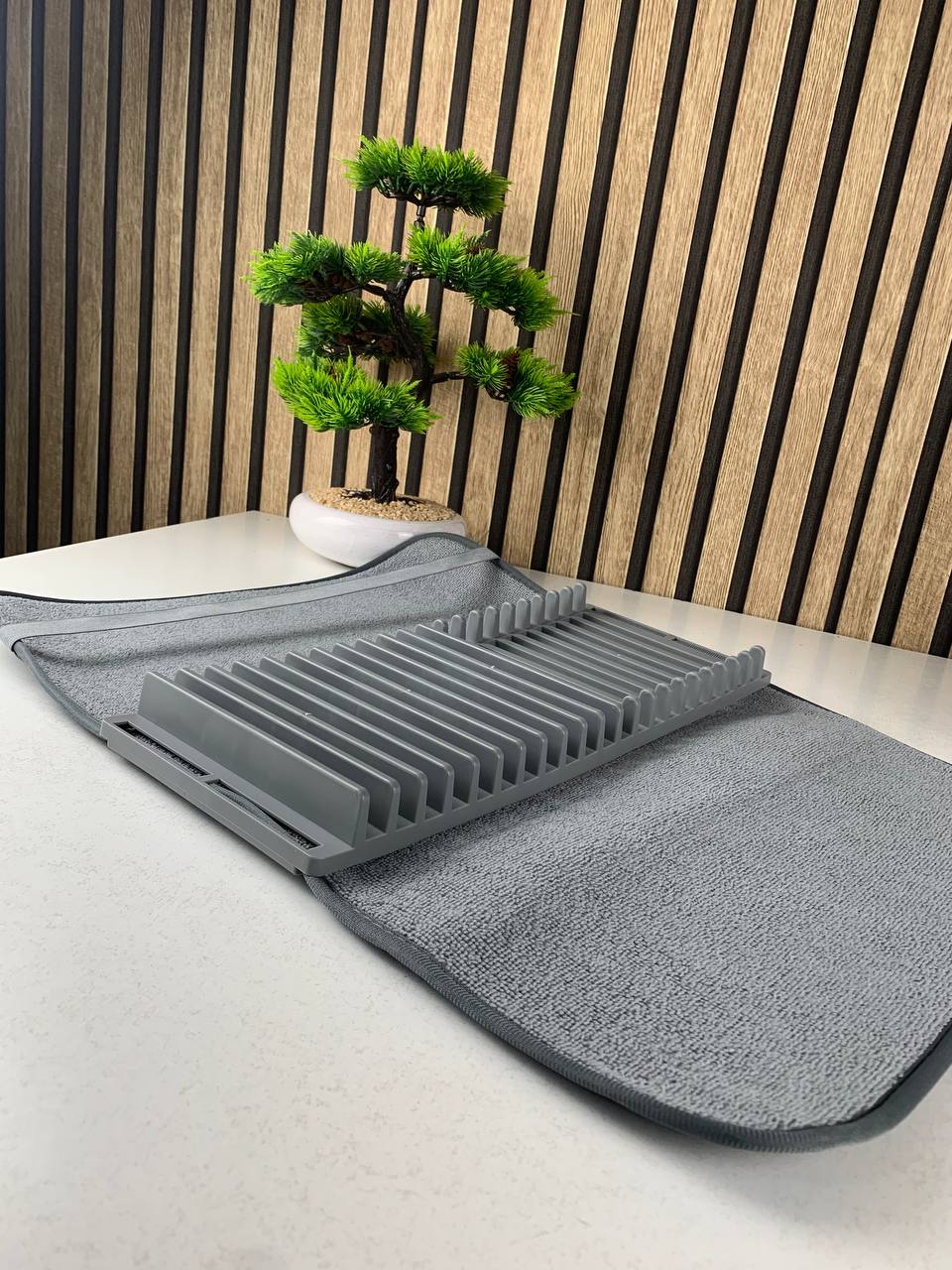 Serviette absorbant en fibres microscopiques avec une base amovible pour vaisselles – منشفة تنشيف و تجفيف الأواني - Cuisine - صورة حقيقية 9