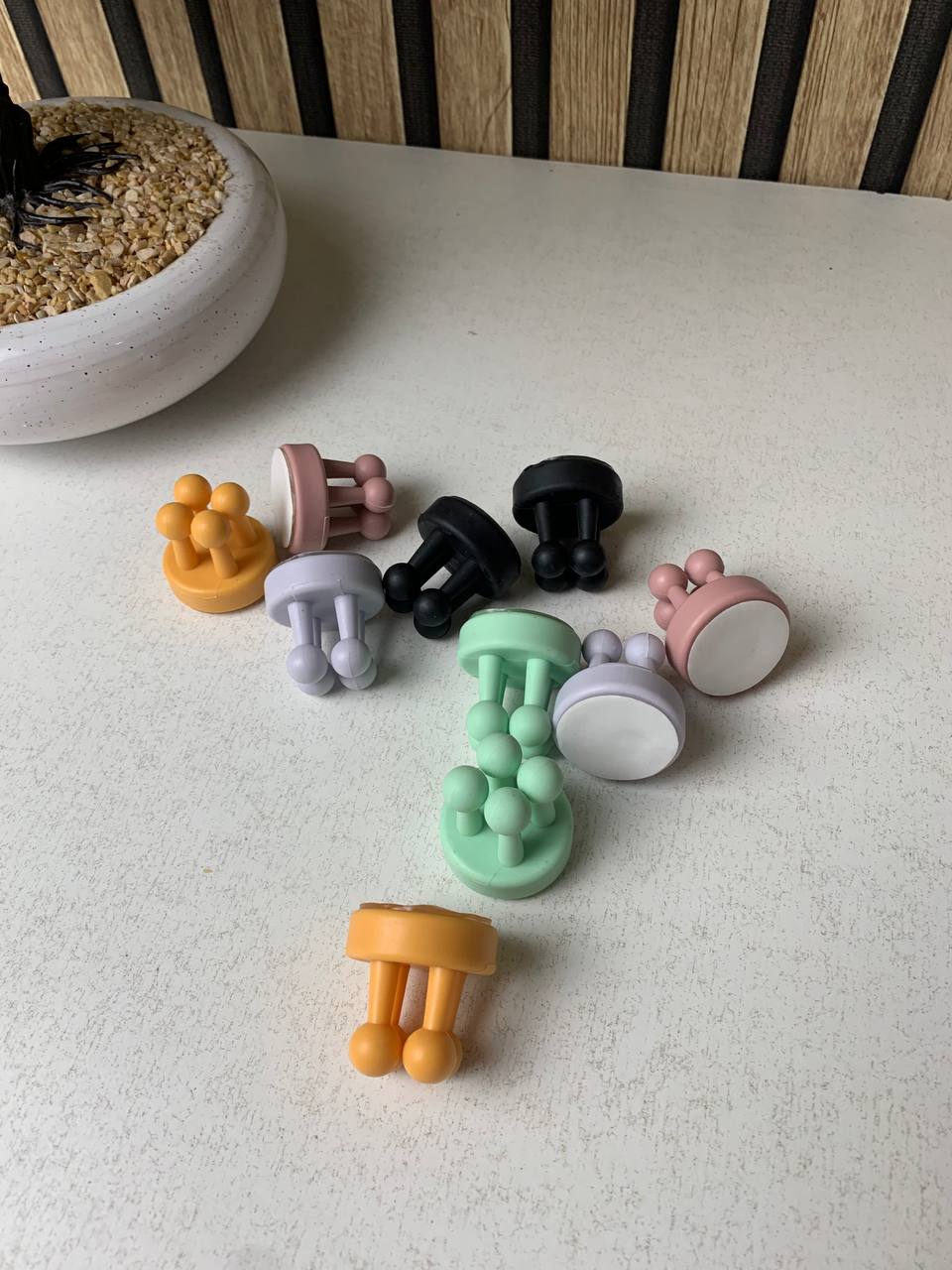 Ensemble de 10 attaches en silicone à fixer au mur multifonctionnels – طقم تثبيت أغراض على الحائط - Divers - صورة حقيقية 7