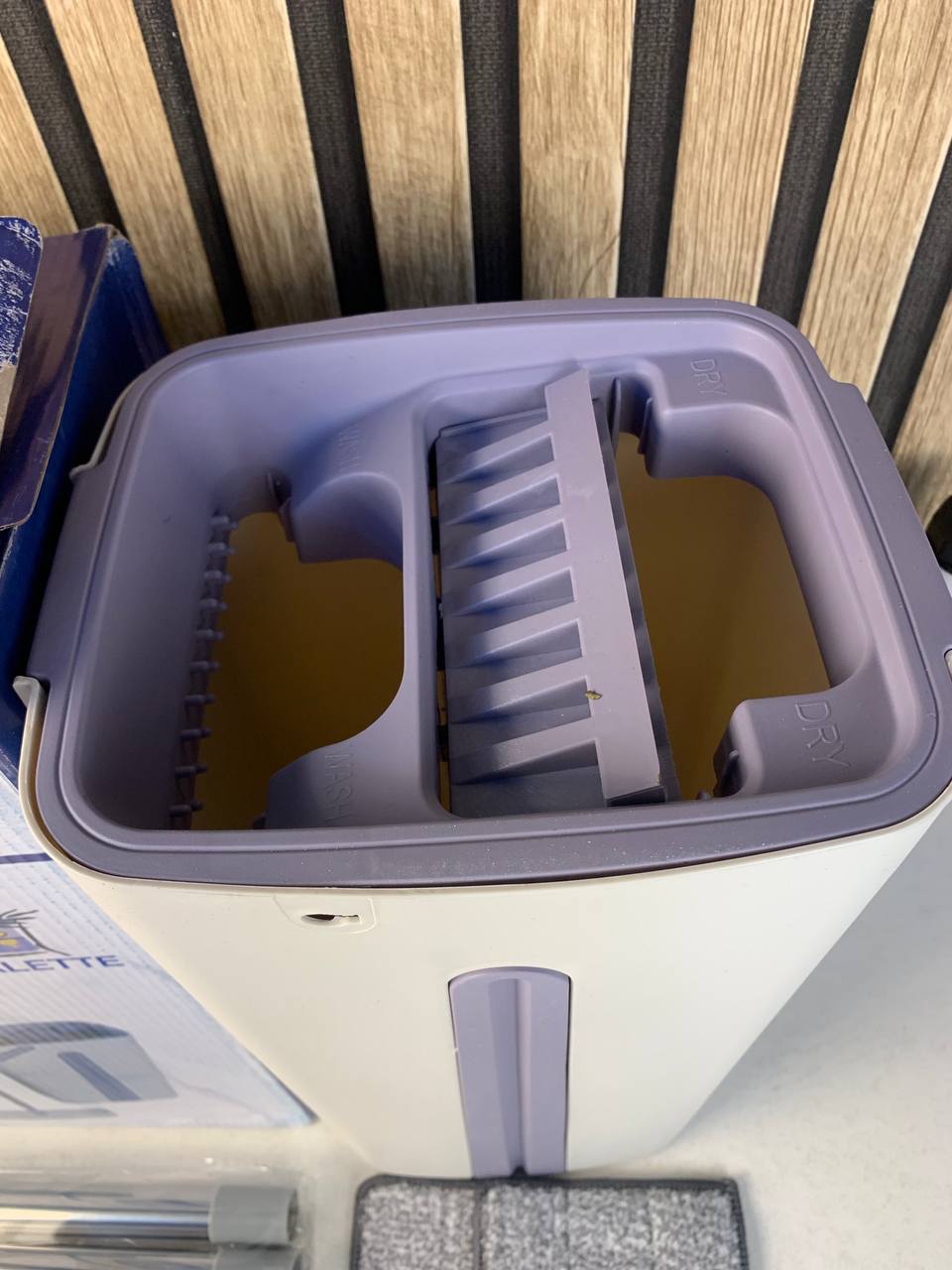 Balai-serpillère plat avec seau à deux compartiments et lingettes en microfibre - ممسحة مايكروفيبر مع دلو بغرفتين للفصل بين الماء النظيف - Maison - صورة 14