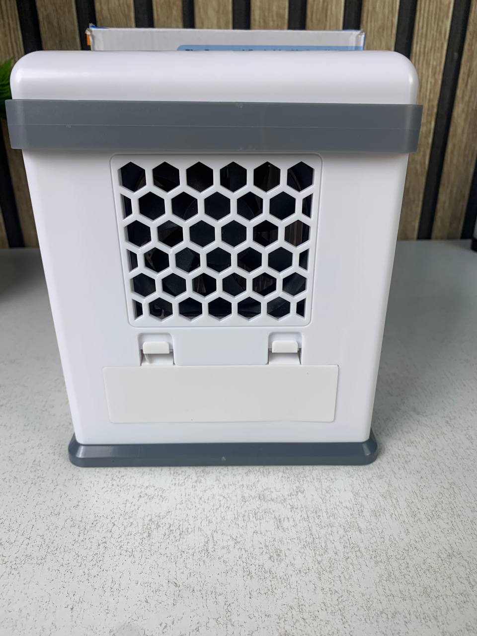 Refroidisseur d'Air Évaporatif Portable USB/AC Blu Breeze - مبرد هواء محمول مع نظام طاقة مزدوج - Électronique - صورة حقيقية 11