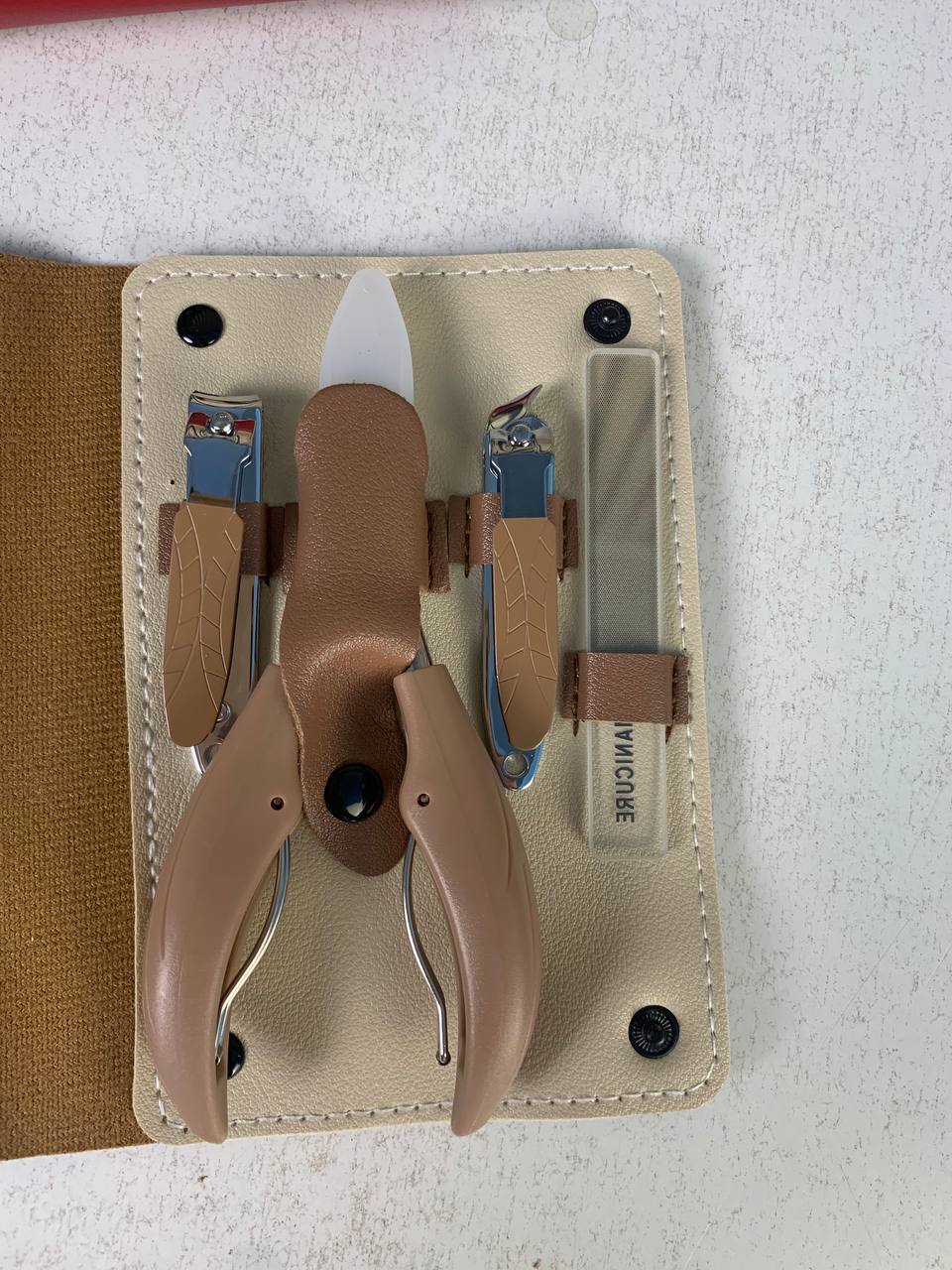 Kit de Manucure et Pédicure Professionnel (4 Pièces) - طقم العناية بالأظافر والمانيكير المكون من 4 قطع - Soins et Beauté - صورة حقيقية 14