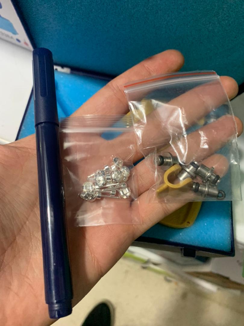 Pistolet de Piercing pour oreilles professionnel sécurisé en acier inoxydable - Soins et Beauté - صورة حقيقية 9