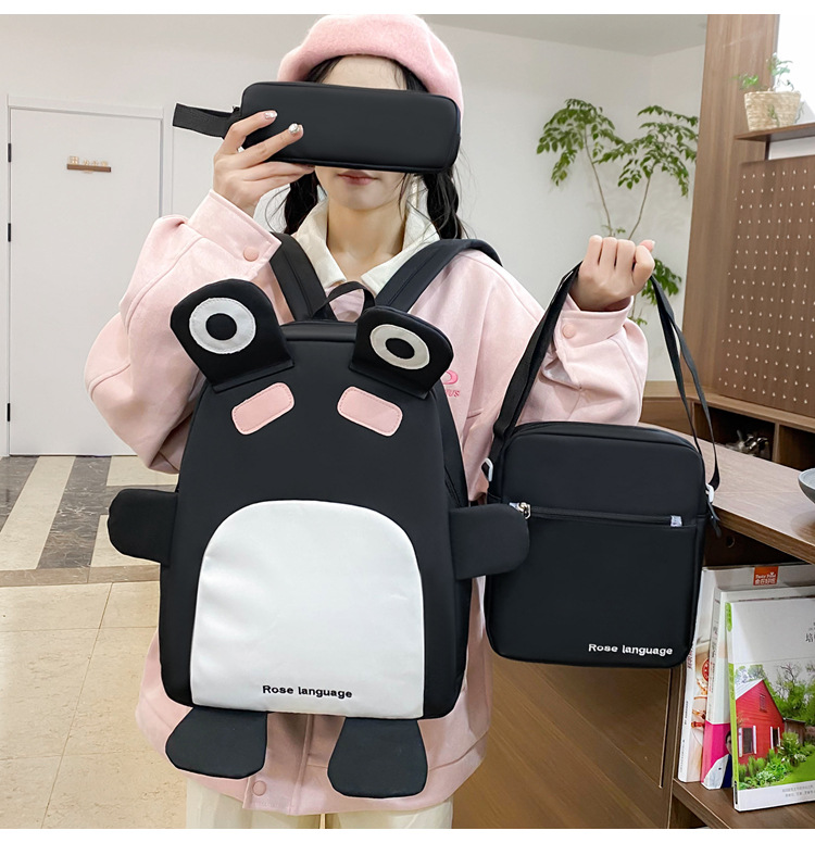 Sac à Dos Scolaires Enfant 3 en 1 Motif Grenouille Rose Language Style Dos Kawaii Noir SACKDS32N - طقم حقائب مدرسية للأطفال 3 في 1 بتصميم الضفدع اللطيف - Sac à dos et Mode - صورة 2