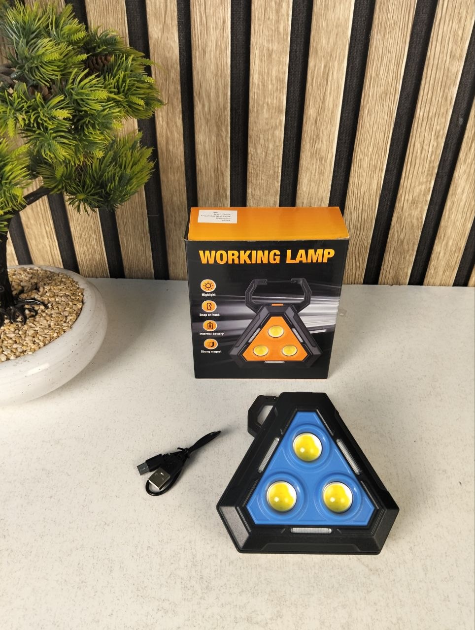 Lampe de Travail Portable pour Multi-usages Base Magnétique Rechargeable USB - مصباح محمول متعدد الوظائف بقاعدة مغناطيسية - Accessoires Auto/Moto - صورة حقيقية 13