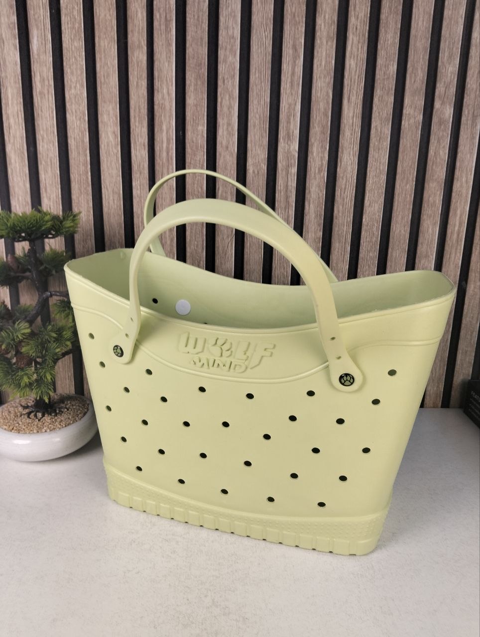 Sac de Plage Eva et Silicone Garni de Trous Grand Cabas Imperméable Tendance pour Été - حقيبة الشاطئ السيليكونية العصرية المقاومة للماء - Vacance & Loisir - صورة 10