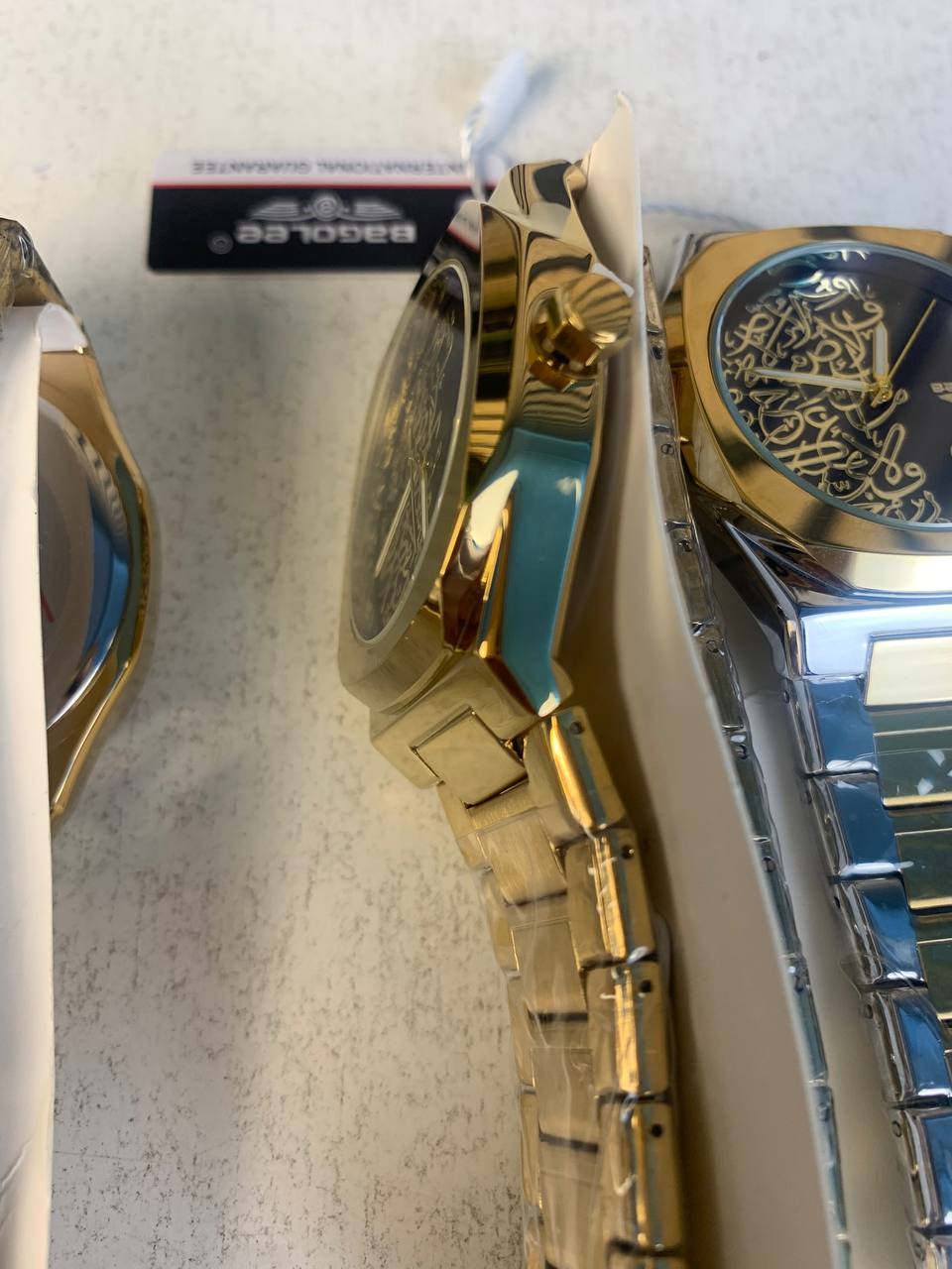 Montre Élégante avec Cadran en Calligraphie Arabe (3D Relief) - ساعة يد كلاسيكية بالخط العربي ثلاثي الأبعاد - Accessoires - صورة 4