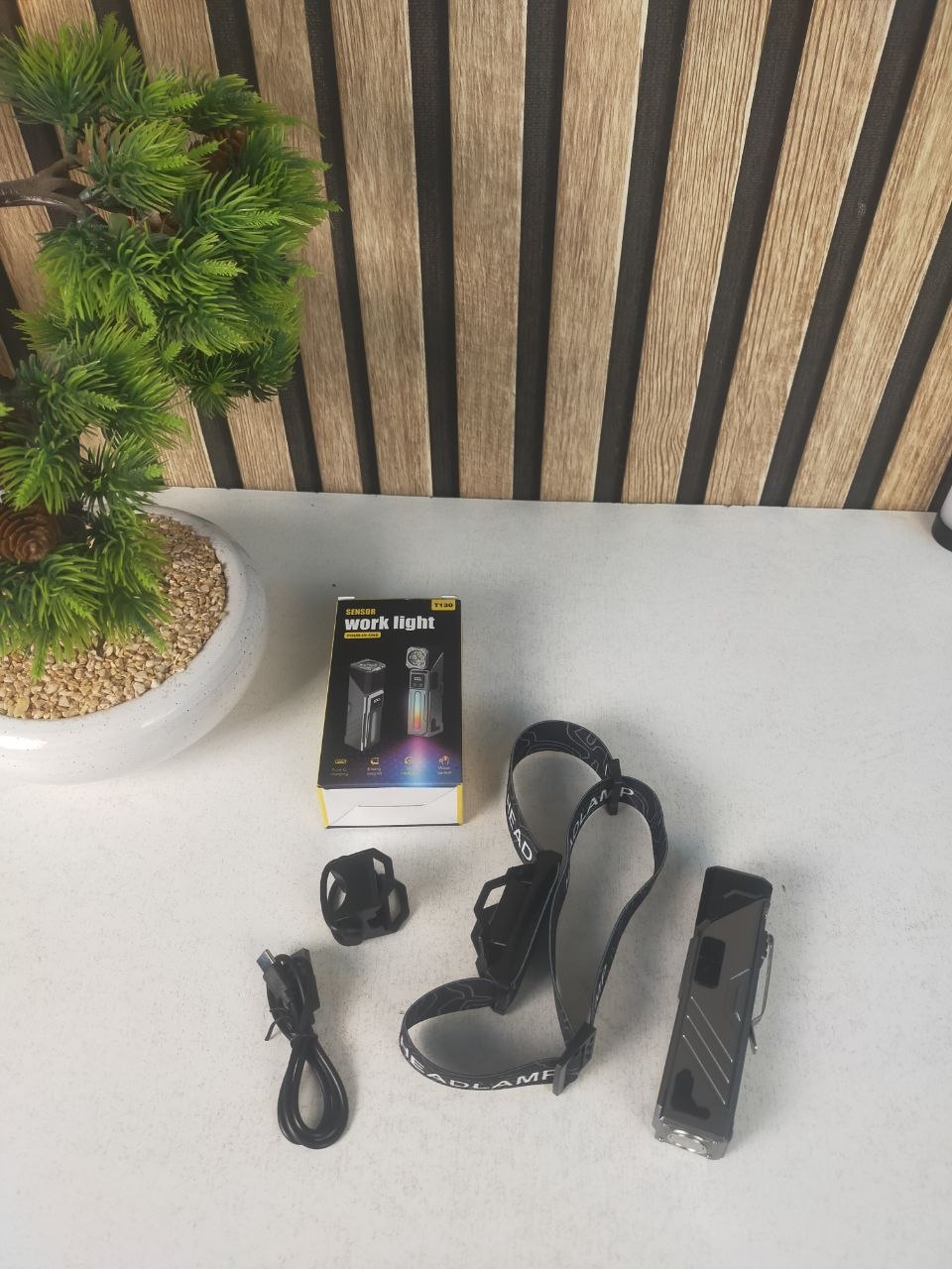 Lampe de Travail LED Multifonction T130 Éclairage Latéral RGB et Écran LCD - مصباح العمل الذكي متعدد الوظائف بمغناطيس - Camping et Randonnée - صورة 15