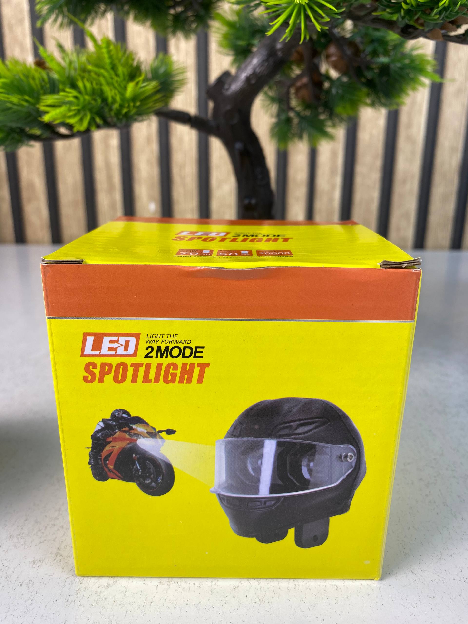 Projecteur LED Auxiliaire pour Moto et Scooter Double Couleur Blanc et Jaune Helmet Design 1Pcs - كشاف إضاءة لدراجات النارية بتصميم خوذة وإضاءة مزدوجة - Accessoires Auto/Moto - صورة 10
